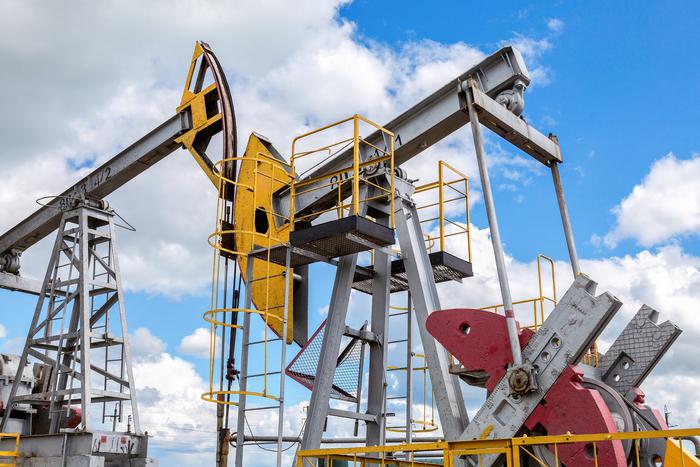 Почему рубль снова укрепляется и кому это выгодно