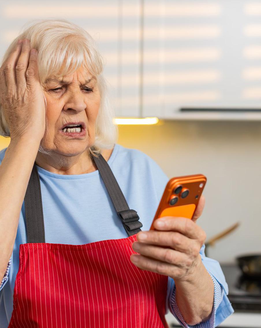 Операторы связи начали предупреждать россиян о сбоях при включённом VPN. МТС, "Мегафон" и "Билайн" информируют пользователей о возможных проблемах в работе приложений при использовании средств обхода блокировок. Ozon и "Яндекс Пэй" и вовсе ограничивают доступ