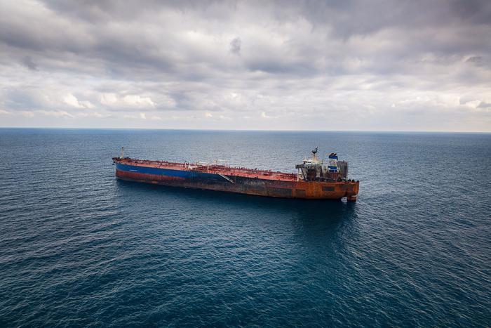 Сколько судов прошло через Ормузский пролив за последние сутки