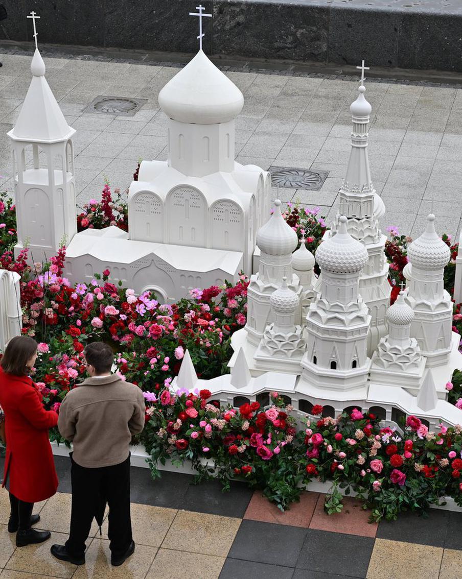 Сергей Собянин и Патриарх Кирилл посетили фестиваль "Пасхальный дар"