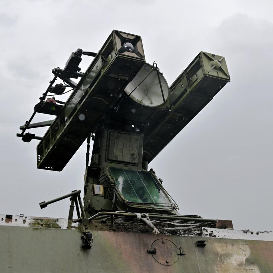 Российская ПВО за ночь сбила 207 украинских дронов над восемью регионами. Средства противовоздушной обороны перехватили 207 беспилотников самолётного типа за минувшую ночь. Атаке подверглись Белгородская, Смоленская, Курская, Брянская, Орловская области, Краснодарский край, Крым, а также акватории Чёрного и Азовского морей