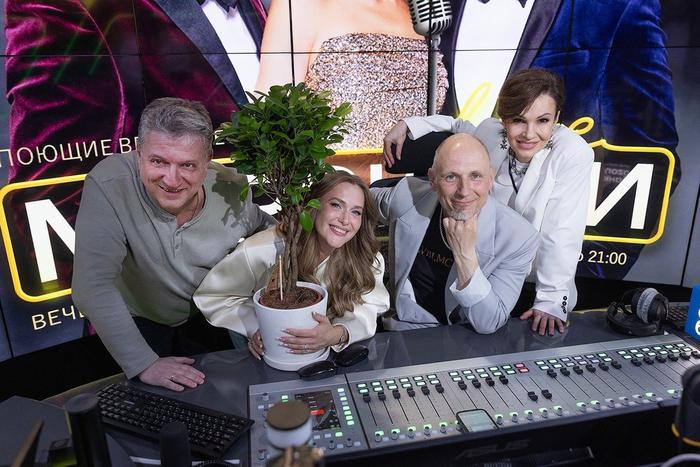 "Авторадио" празднует новоселье: Стас Михайлов, "Фабрика" и Анна Немченко выступили в новой студии