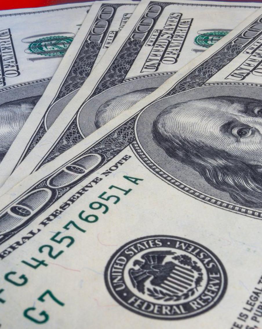 Может ли доллар опуститься до 60 рублей? Спросили у экспертов, насколько это возможно