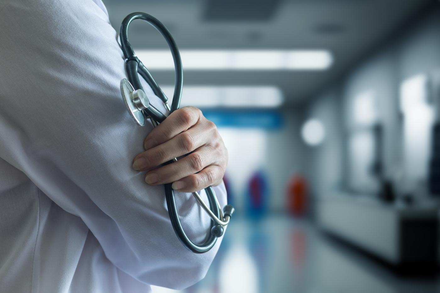 В Индии нейрохирурги перепутали пациенток и обнаружили подмену только на операционном столе