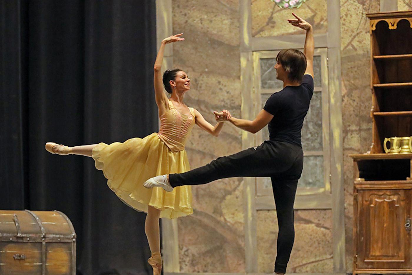 Балет "Тщетная предосторожность".