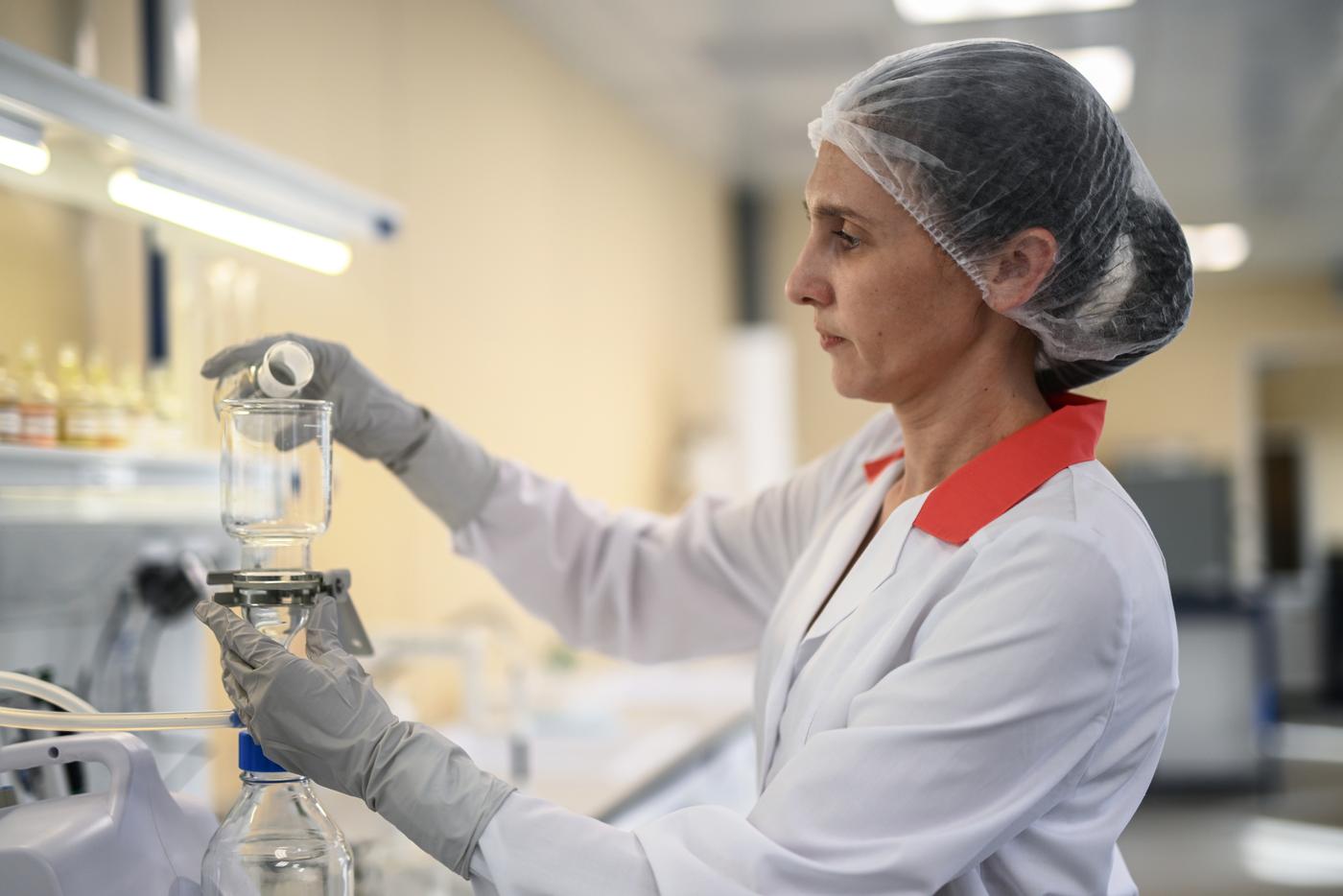 Голикова объявила о включении онковакцин и CAR-T-терапии в программу ОМС