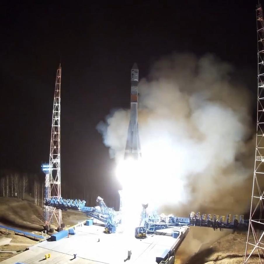 Запущенные с Плесецка военные спутники вышли на орбиту. 