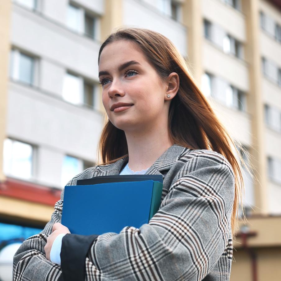 В России обвинили поколение зумеров в дефиците рабочих рук в стране. Отказ российских зумеров от стабильной занятости на одном предприятии стал причиной нехватки рабочих кадров в России. Вместо стабильной работы они выбирают неофициальные подработки