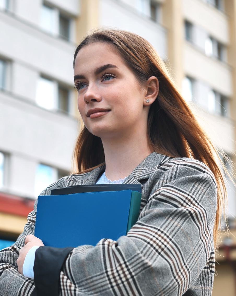 В России обвинили поколение зумеров в дефиците рабочих рук в стране. Отказ российских зумеров от стабильной занятости на одном предприятии стал причиной нехватки рабочих кадров в России. Вместо стабильной работы они выбирают неофициальные подработки