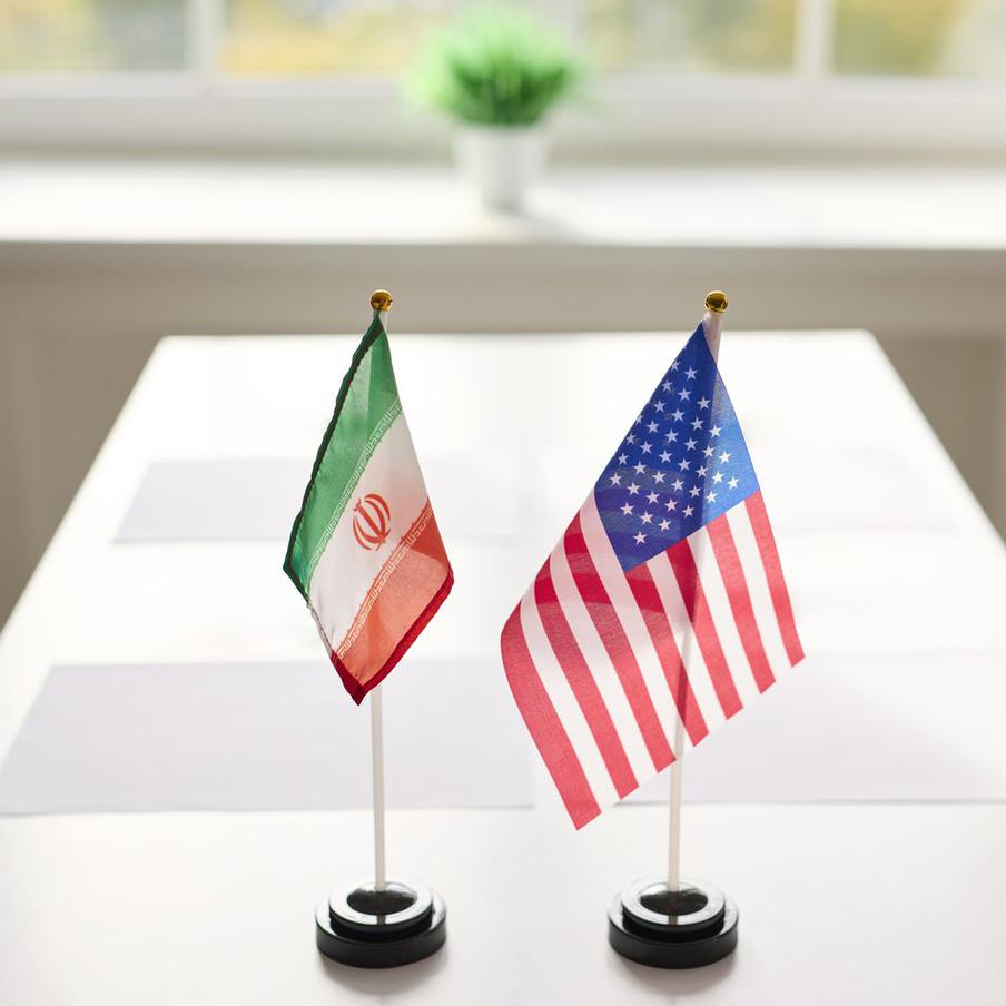 Власти Ирана восстановили военный режим контроля Ормузского пролива из-за США. Иранские военные вновь установили над Ормузским проливом особый режим контроля. Это произошло из-за продолжающейся блокады портов Ирана американской армией