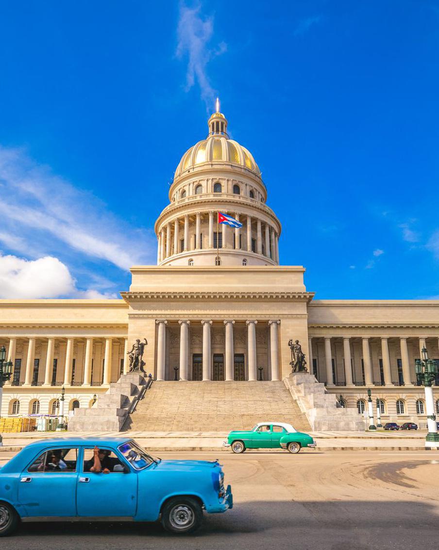 Куба и США впервые за десять лет провели тайные переговоры в Гаване. Американская и кубинская делегации впервые с 2016 года провели в столице Кубы секретные переговоры. В Вашингтоне считают произошедшее "дипломатическим прорывом"