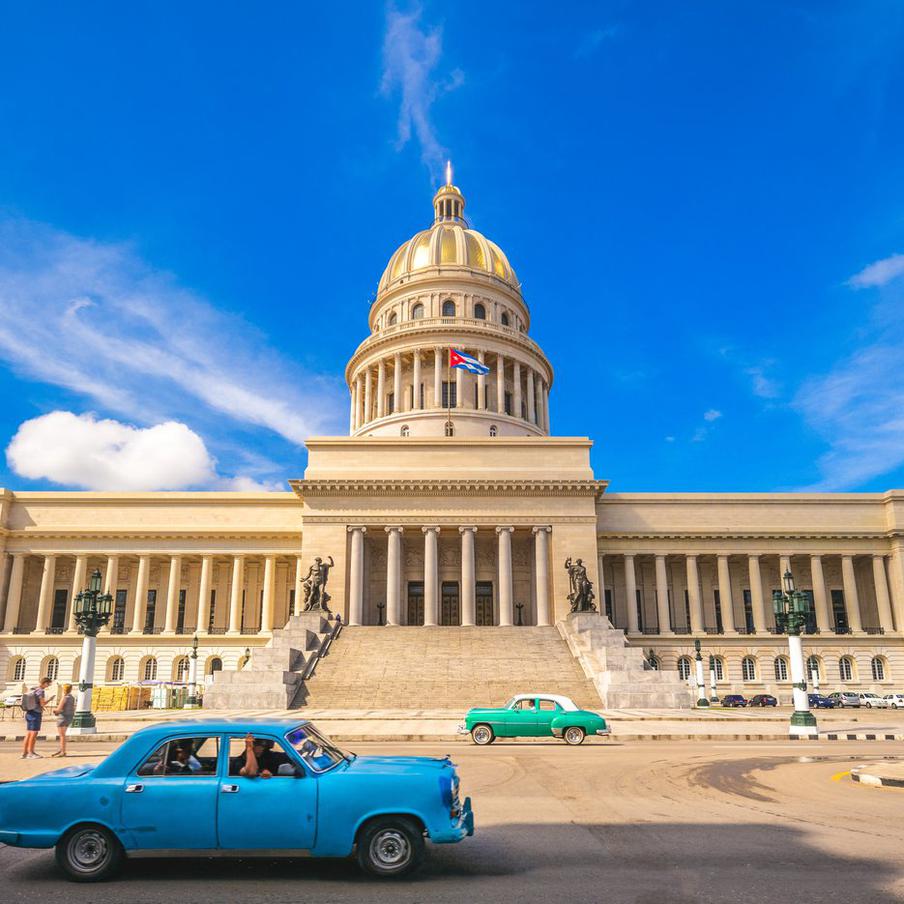 Куба и США впервые за десять лет провели тайные переговоры в Гаване. Американская и кубинская делегации впервые с 2016 года провели в столице Кубы секретные переговоры. В Вашингтоне считают произошедшее "дипломатическим прорывом"