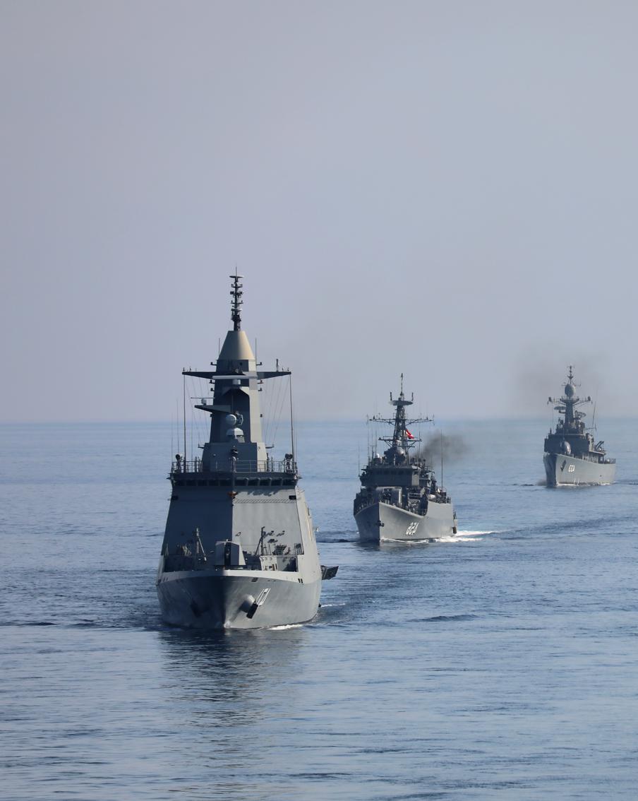 Американские военные готовятся брать на абордаж связанные с Ираном нефтетанкеры. Имеющие связи с Ираном нефтетанкеры находятся в зоне риска из-за того, что армия США готовится захватывать их силами специальных штурмовых отрядов