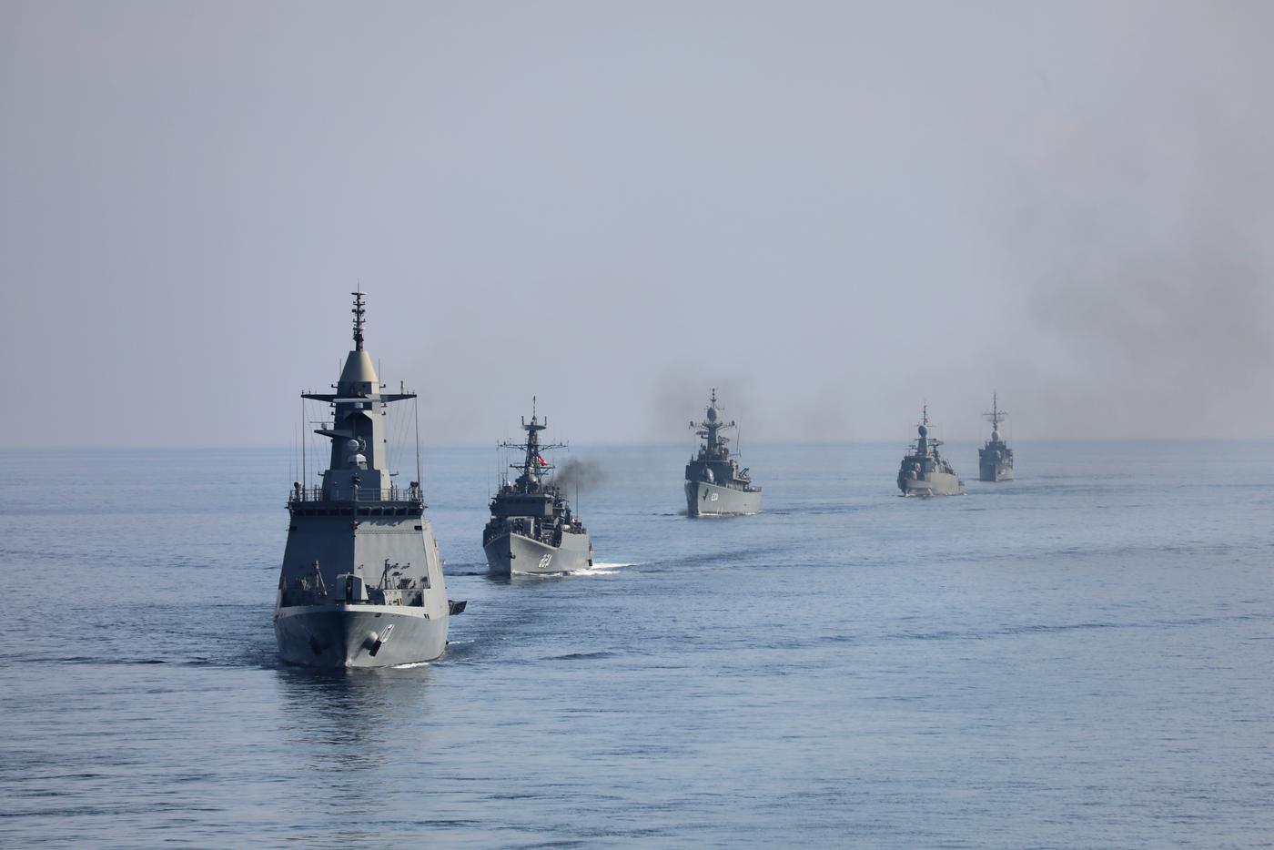 Американские военные будут захватывать все связанные с Ираном нефтетанкеры из-за блокады Ормузского пролива