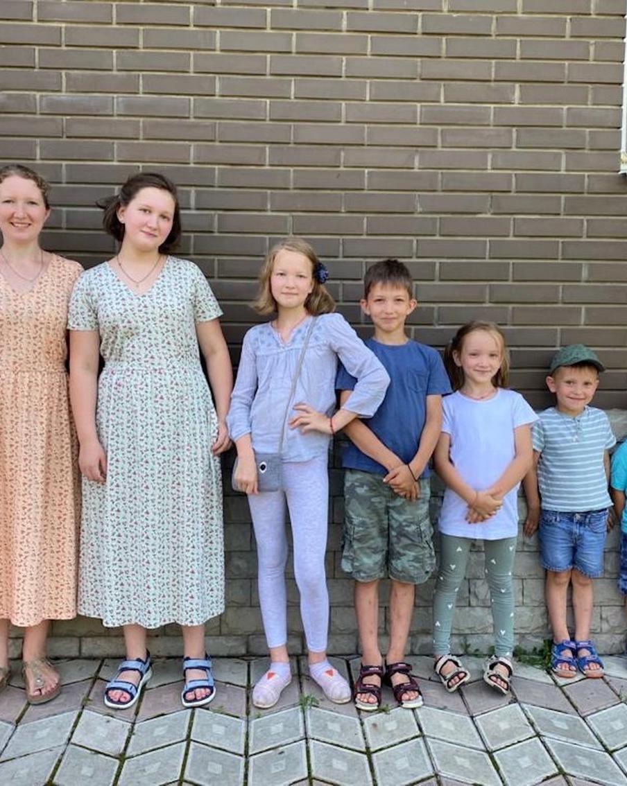 Семья Кантемировых знает, как вырастить девять детей и не сойти с ума