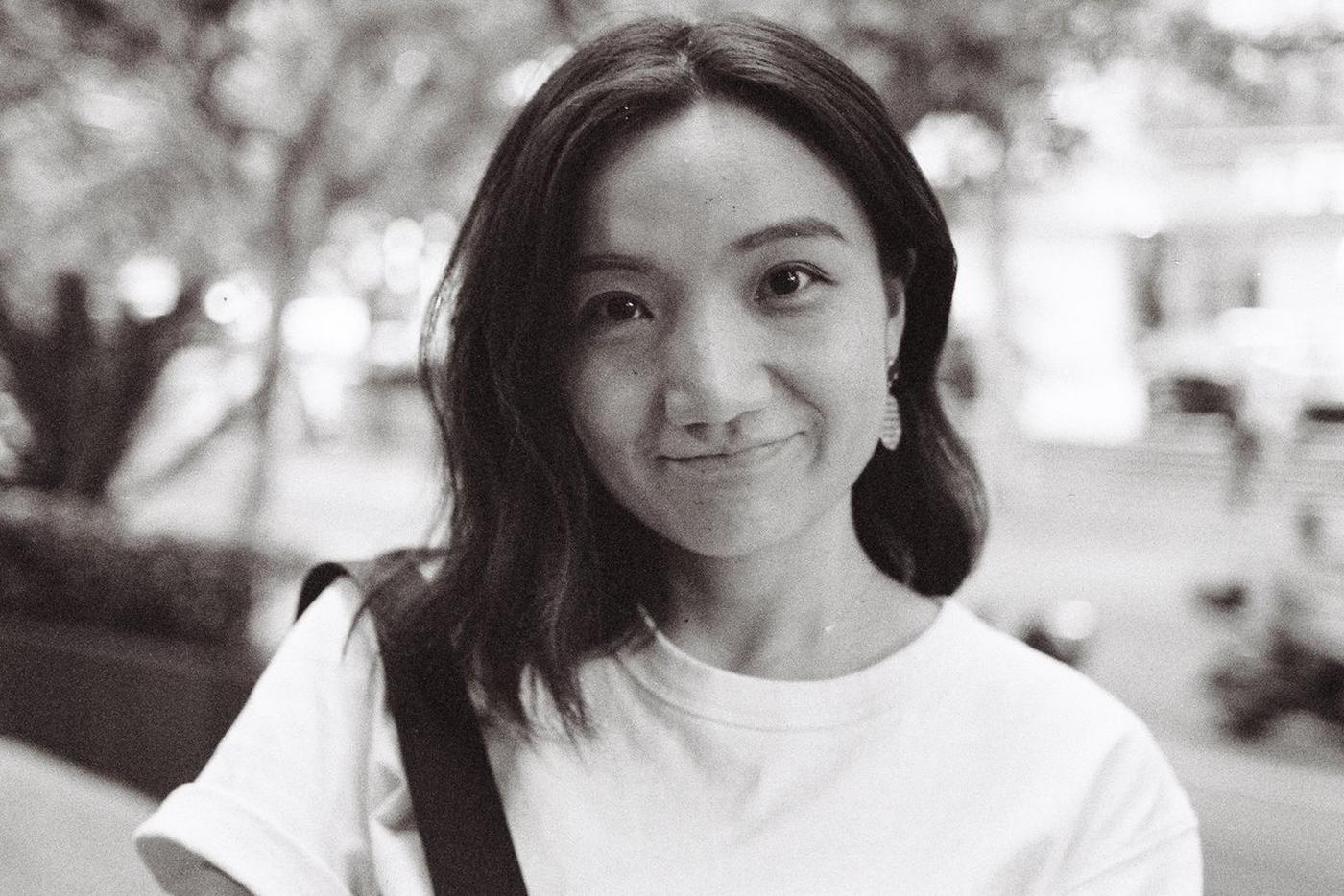 Жэньфэй Ши.