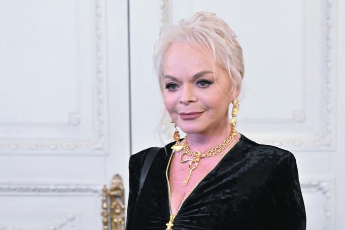 "Очень большая гардеробная": переехавшая Лариса Долина рассказала о жилищных условиях