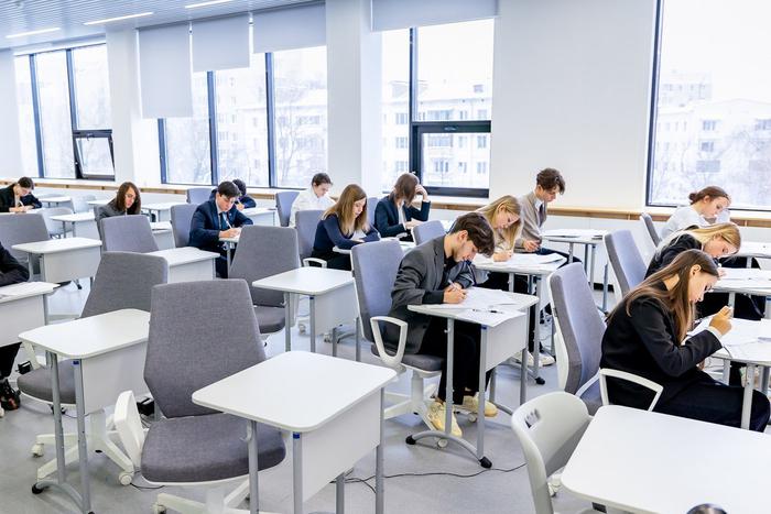 В Москве рекордные 47 тысяч девятиклассников выбрали два ОГЭ в этом году