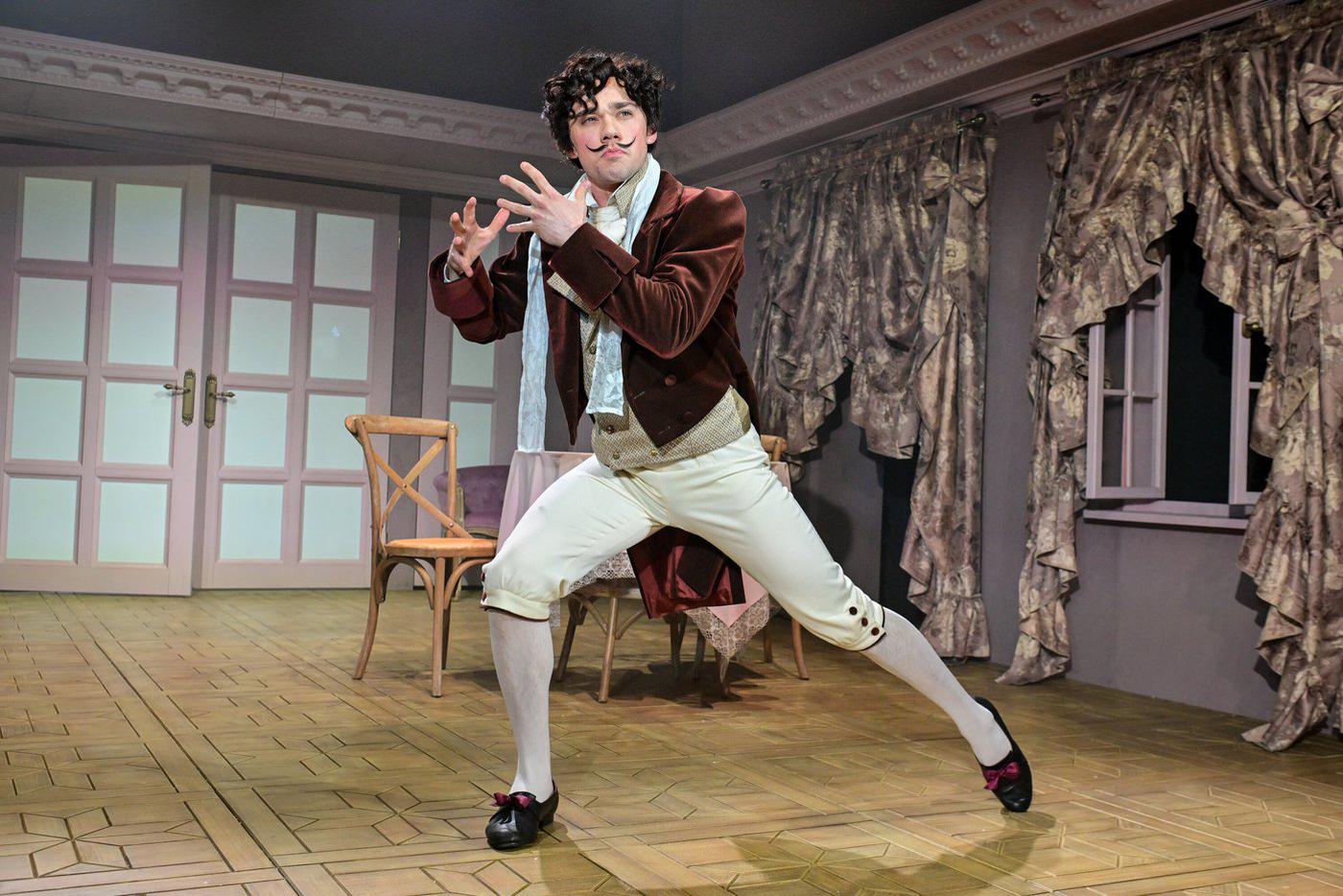 Актер Гордей Яшин в роли Франсуа. 