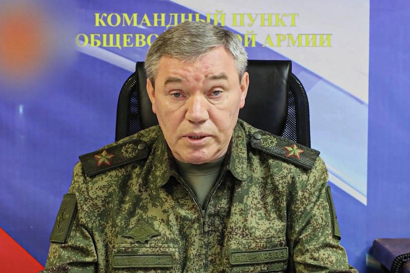 Валерий Герасимов объявил о полном освобождении ЛНР от укронацистов