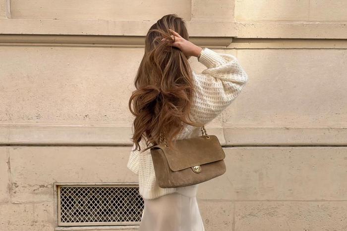 Секреты стиля: как носить платье-комбинацию в повседневной жизни