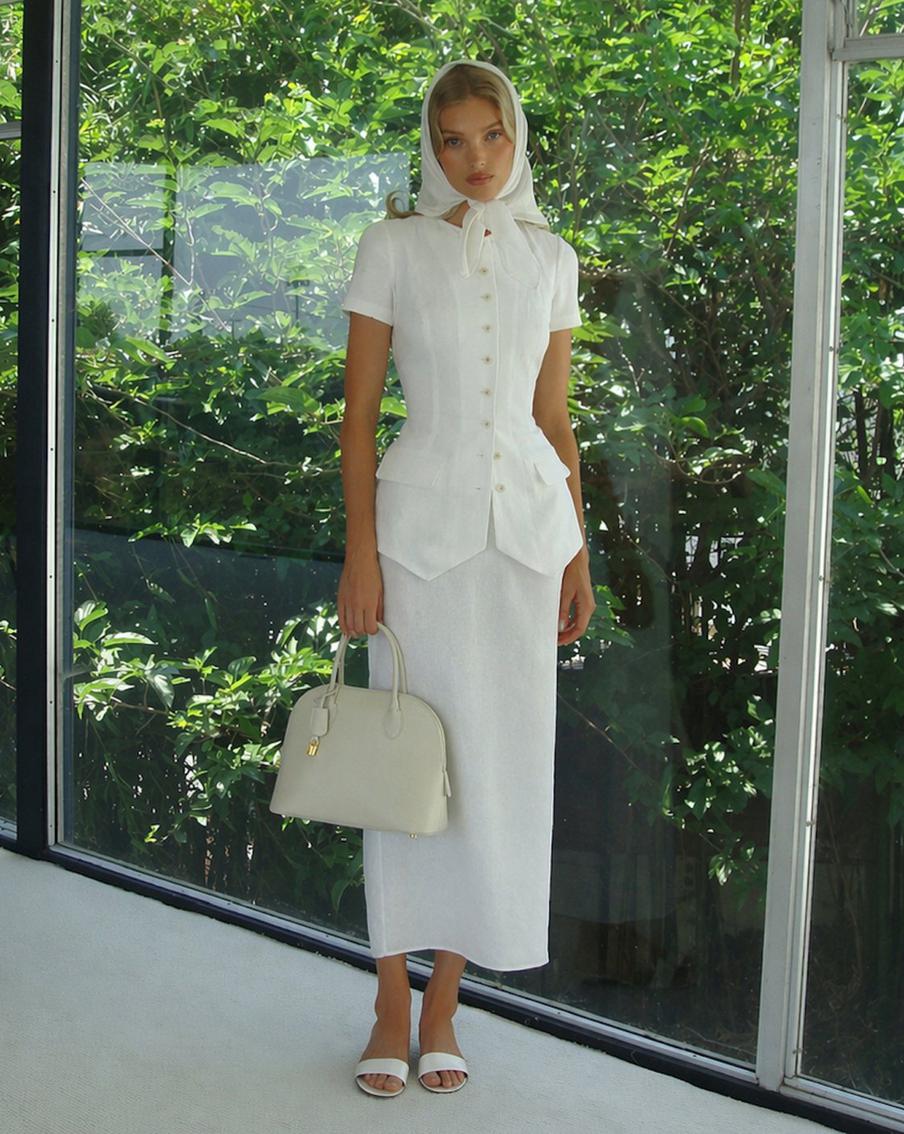 Выбор материала и длины юбки зависит от сезона и повода.