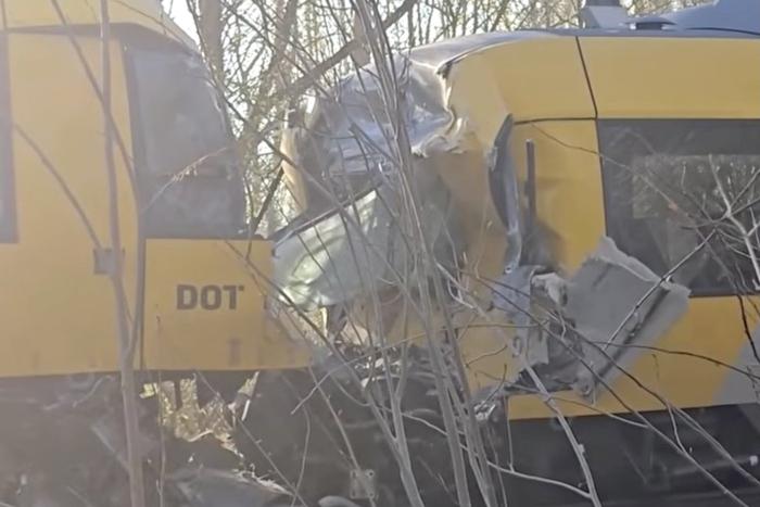 Сколько человек госпитализировано после столкновения поездов в Дании