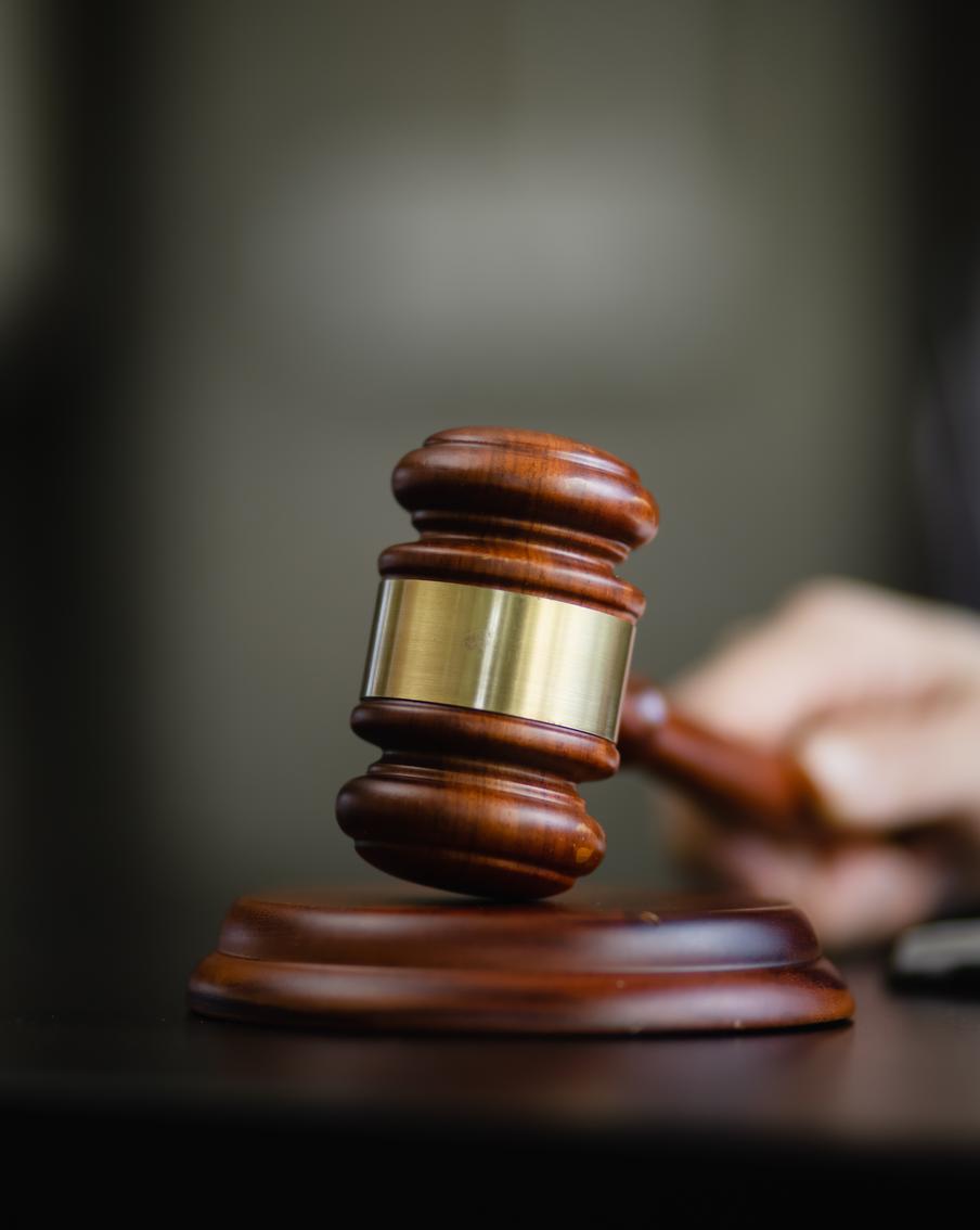 РИА "Новости": суд в Воронеже продлил арест обвиняемому в педофилии физруку