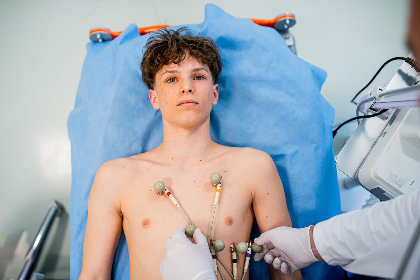 Почему инфаркты и инсульты "помолодели" и в чём виноват холестерин