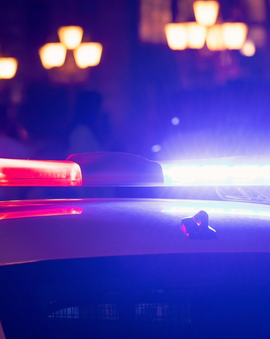 Жительница Омска, которую избил на улице мужчина, умерла спустя месяц