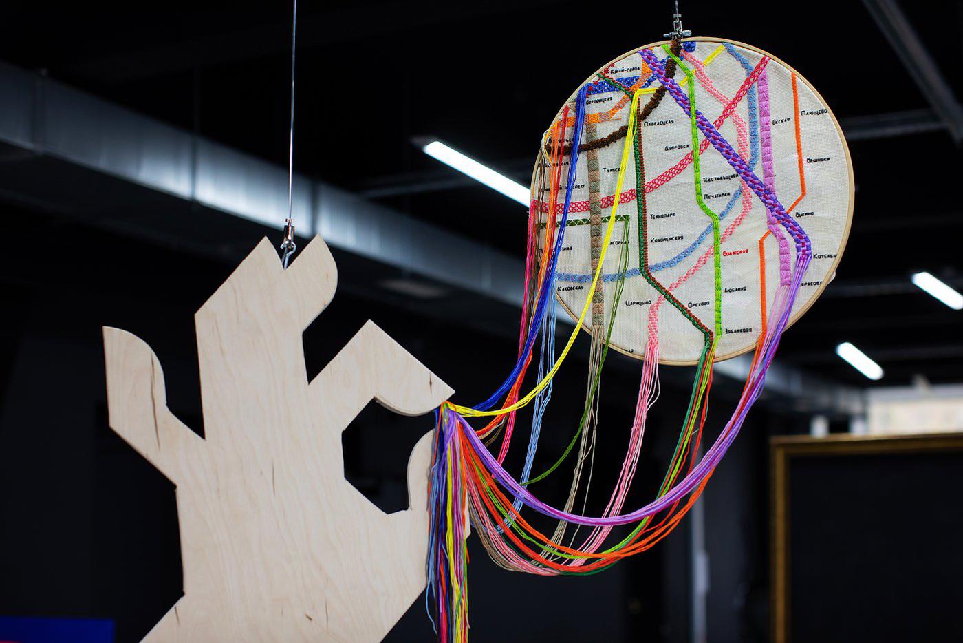 На фестивале современного искусства DOCA художники размышляют о Москве.