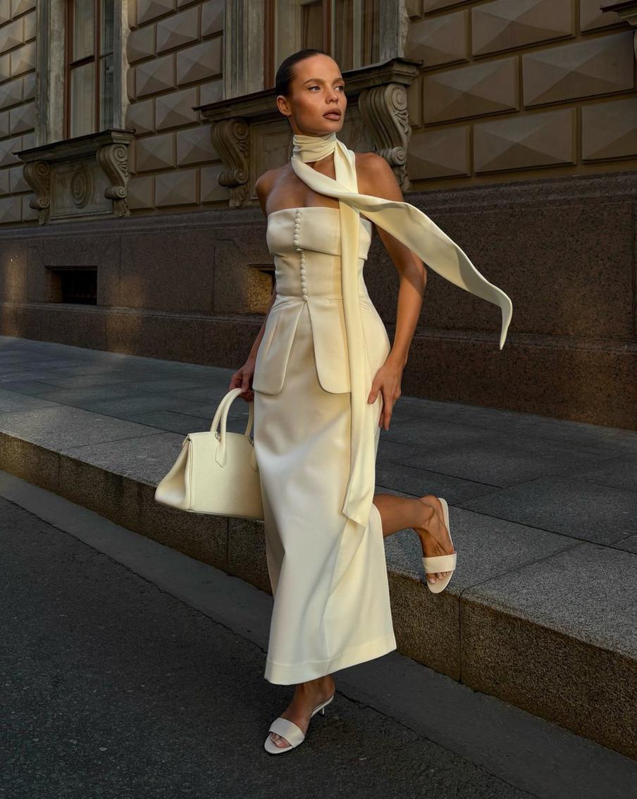 Плфтье-футляр – отличный выбор.