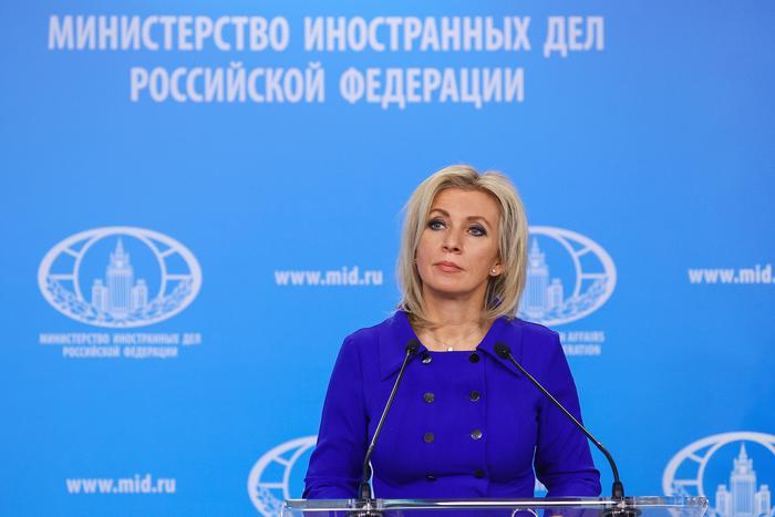 Захарова: Георгиевская ленточка действует как святая вода против нечисти