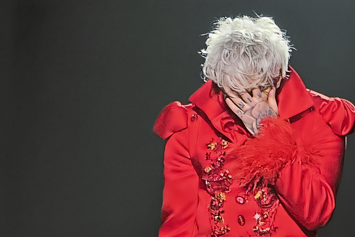 Филипп Киркоров на концерте в БКЗ "Октябрьский". 