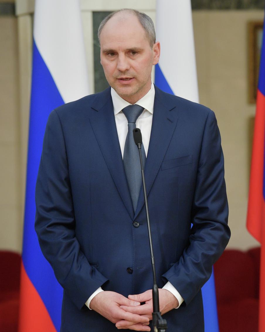 Украинский дрон атаковал жилой дом на территории Свердловской области. Беспилотник ВСУ атаковал столицу Свердловской области. В результате налёта был повреждён жилой дом, пострадавших нет