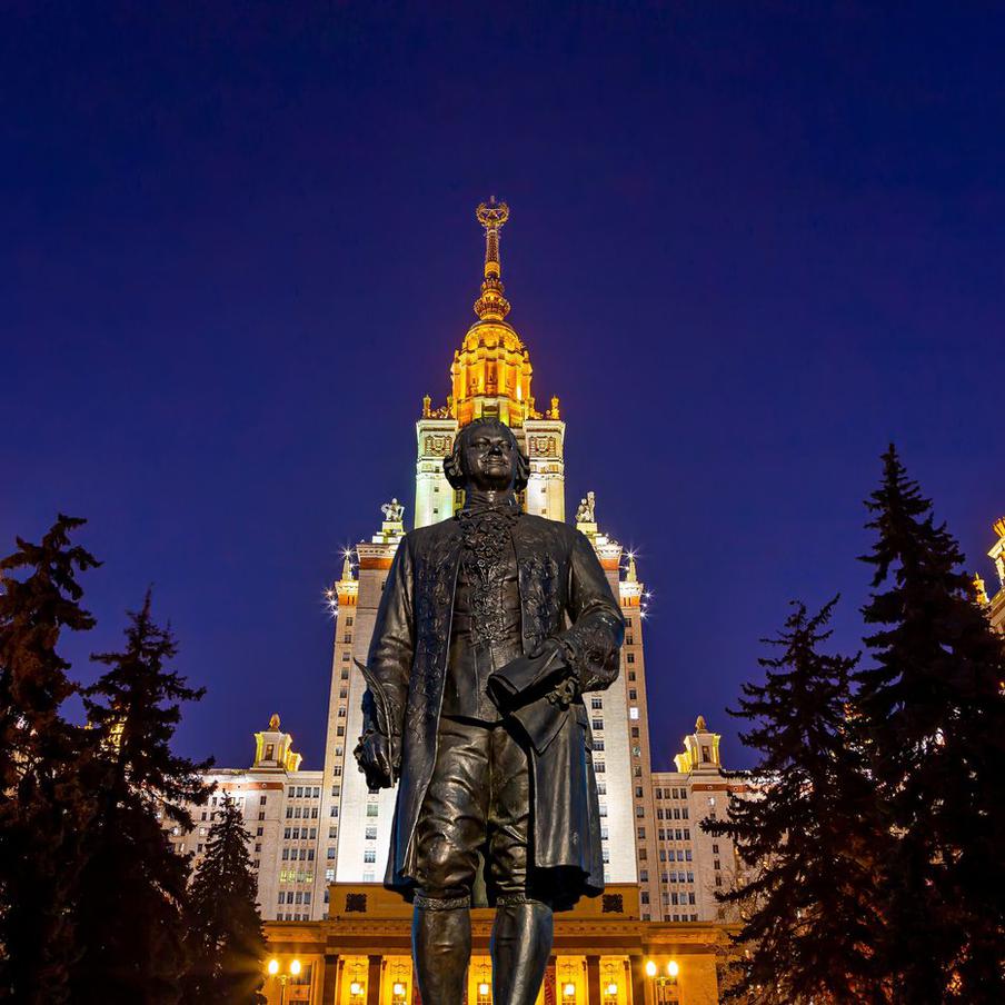 Путин разрешил вдовам участников СВО получать высшее образование бесплатно. Российский президент подписал закон, позволяющий жёнам погибших в спецоперации военных бесплатно поступать в вузы без вступительных испытаний