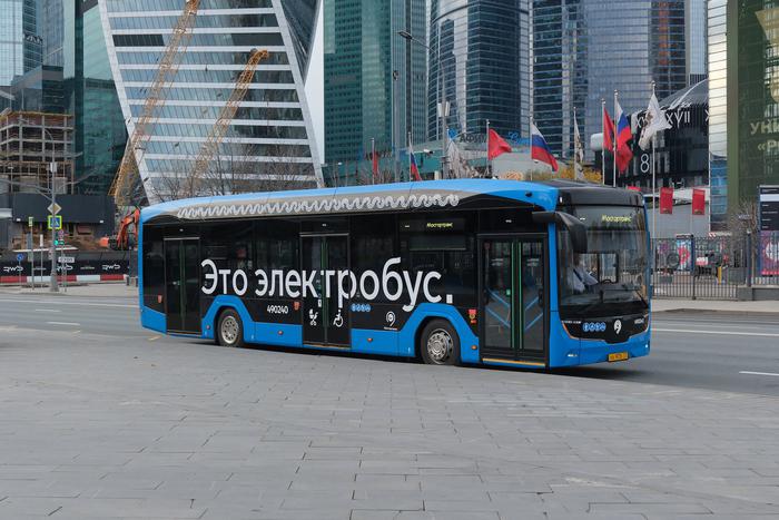 С 2018 года пассажиры столицы совершили на электробусах более 1 млрд поездок