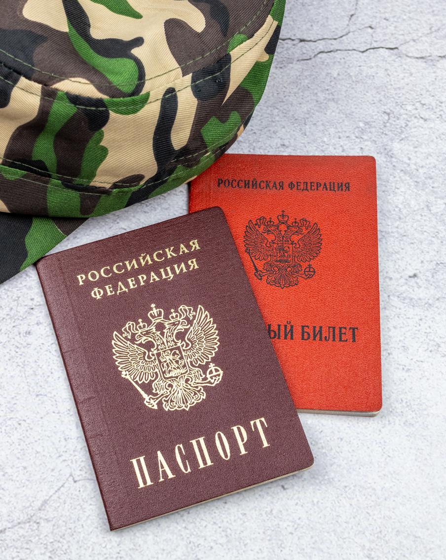 Путин подписал закон о преимуществах участников СВО при сокращениях на работе. Новый подписанный российским президентом законом наделяет участников спецоперации на Украине преимуществами при проведении сокращений штата на работе