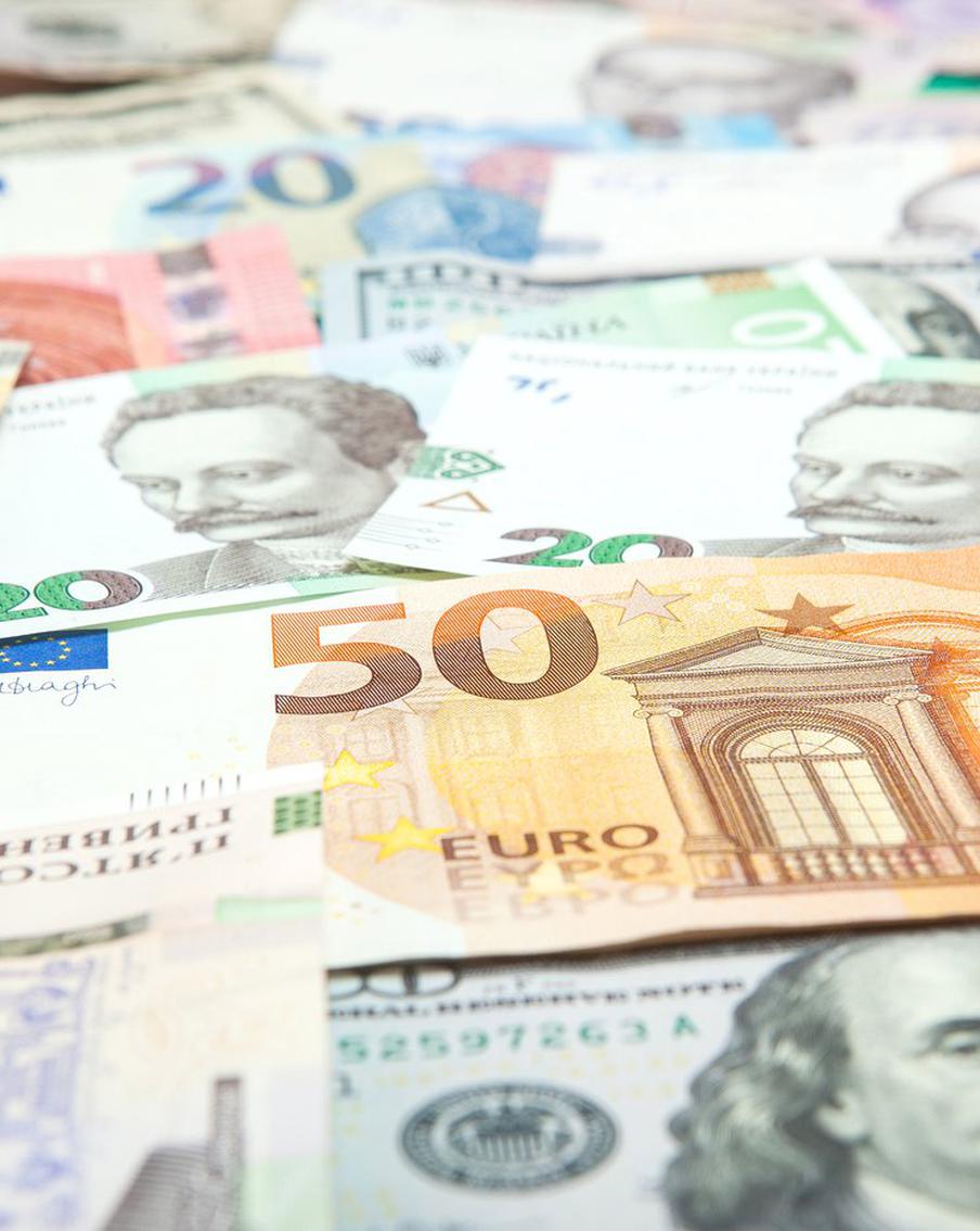 Эстония предложила союзникам новый способ финансирования Украины. Эстонские власти в ходе обсуждения вопроса дальнейшего финансирования нужд Украины предложили делать это через обложение пошлинами всего импорта из России