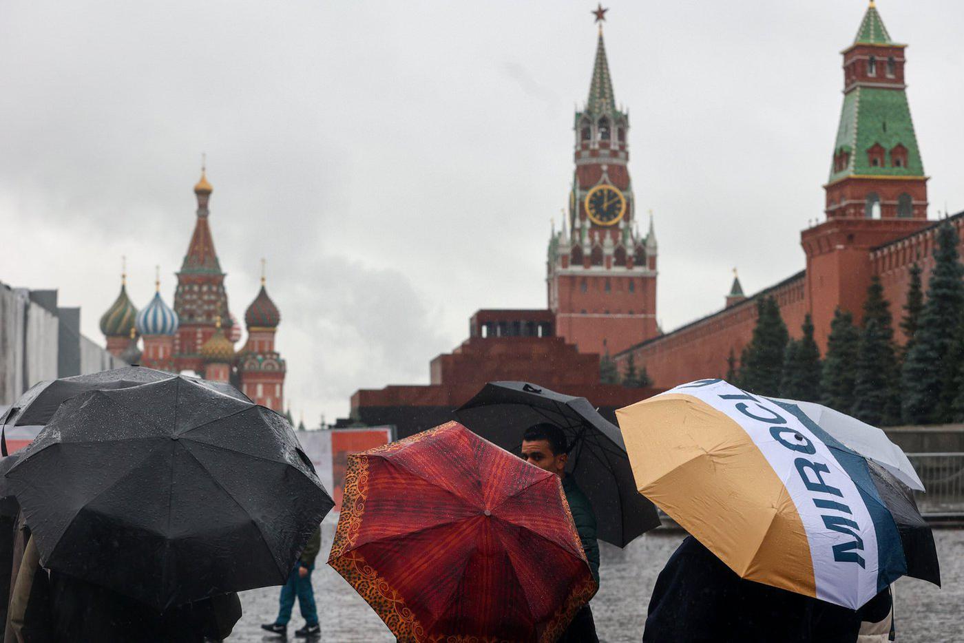 В ближайшие часы в Москве могут начаться дождь со снегом, сопровождаемые сильным ветром