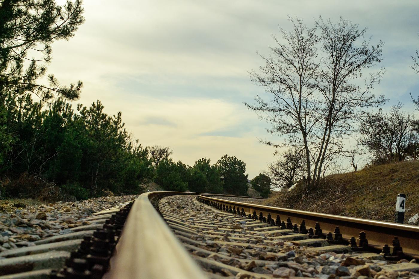 В Севастополе внесли изменения в расписания пассажирских поездов из-за дронов