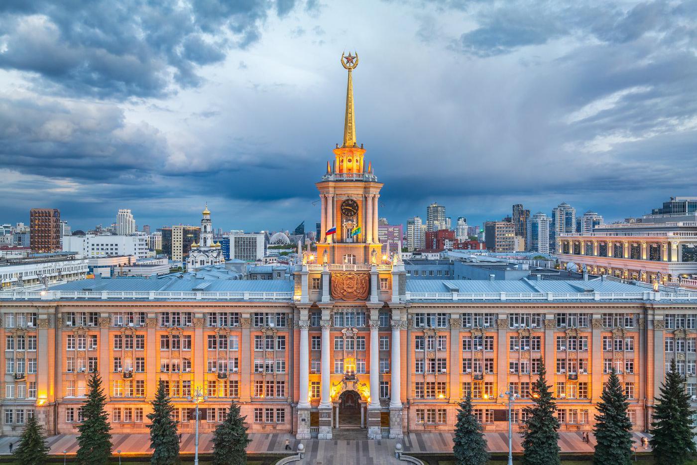 В Екатеринбурге запустили горячую линию для пострадавших от атаки дрона ВСУ