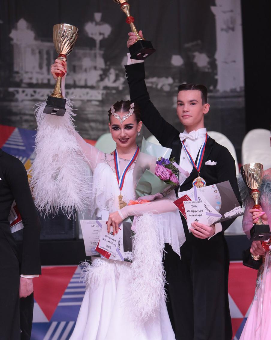 КМС по бальным танцам девушка получила за довольно быстрый срок – вместе с партнёром они стали сильнейшей парой в их клубе. Несмотря на это, Екатерина ушла из профессионального спорта, чтобы посвящать больше времени авиации, и сейчас тренируется на любительском уровне.