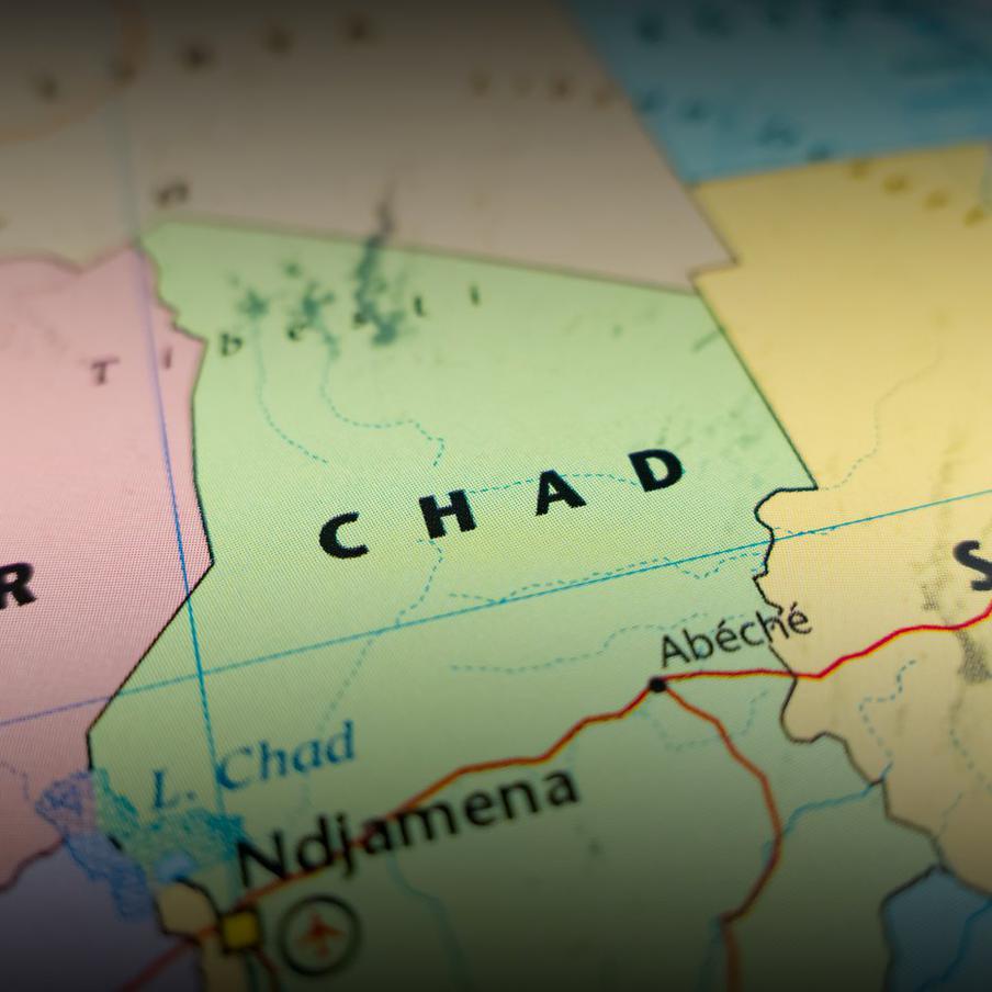 В Чаде 42 человека погибли после спора двух семей из-за колодца. По информации Tchad Infos, полученной от местных властей, в районе Иготе на востоке Чада в результате конфликта между двумя семьями, произошедшего из-за колодца, погибло не менее сорока двух человек. Десять человек были госпитализированы после столкновений. Для урегулирования ситуации в регион были направлены оперативные службы