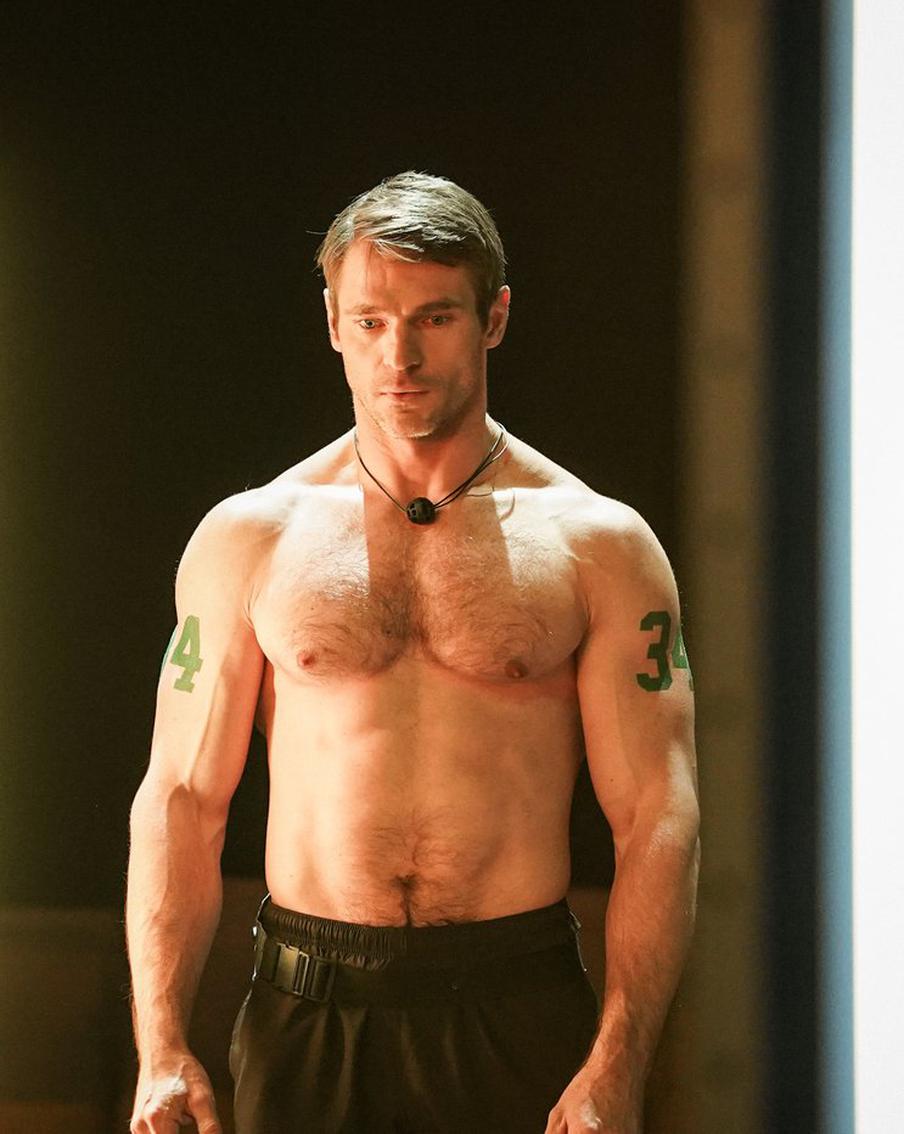 "Тело выключается и работает только характер": победитель шоу "Титаны. Битва сезонов" дал большое интервью Metro