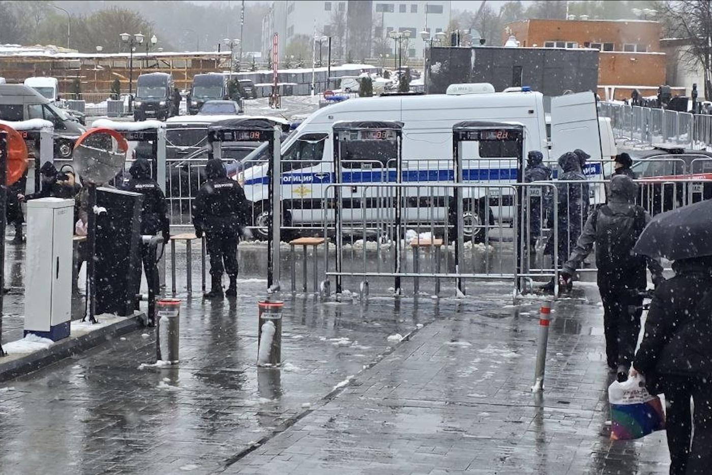 Обстановка на Троекуровском кладбище