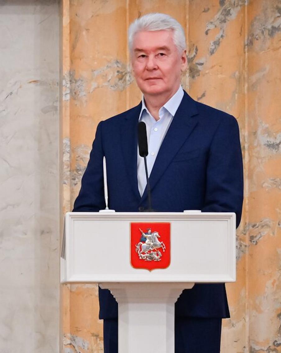 Мэр Москвы: 1, 2, 9 и 11 мая городские уличные парковки работают бесплатно