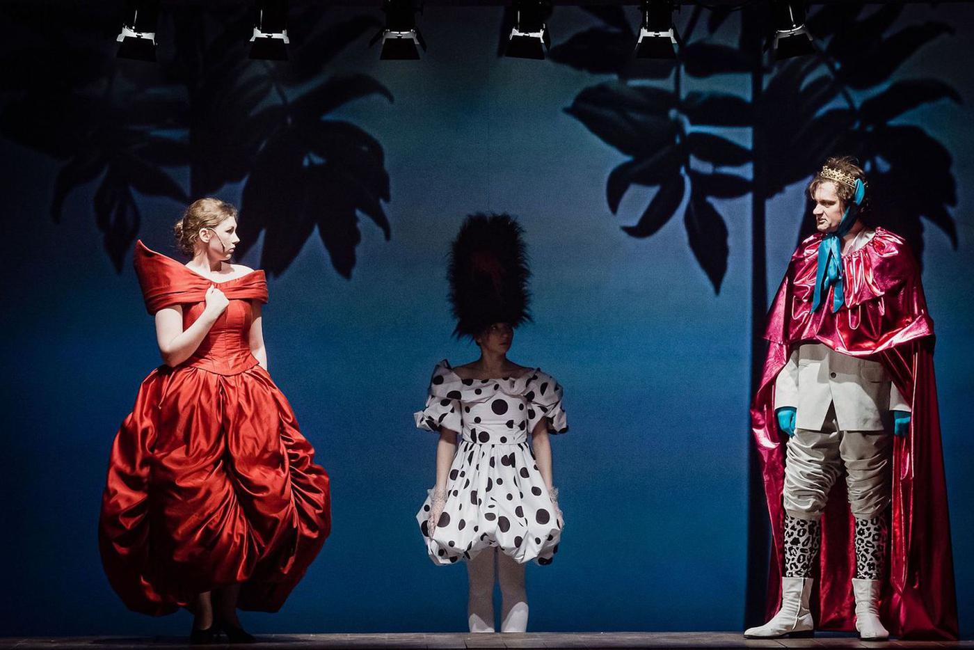 Во сне возможна любая одежда.