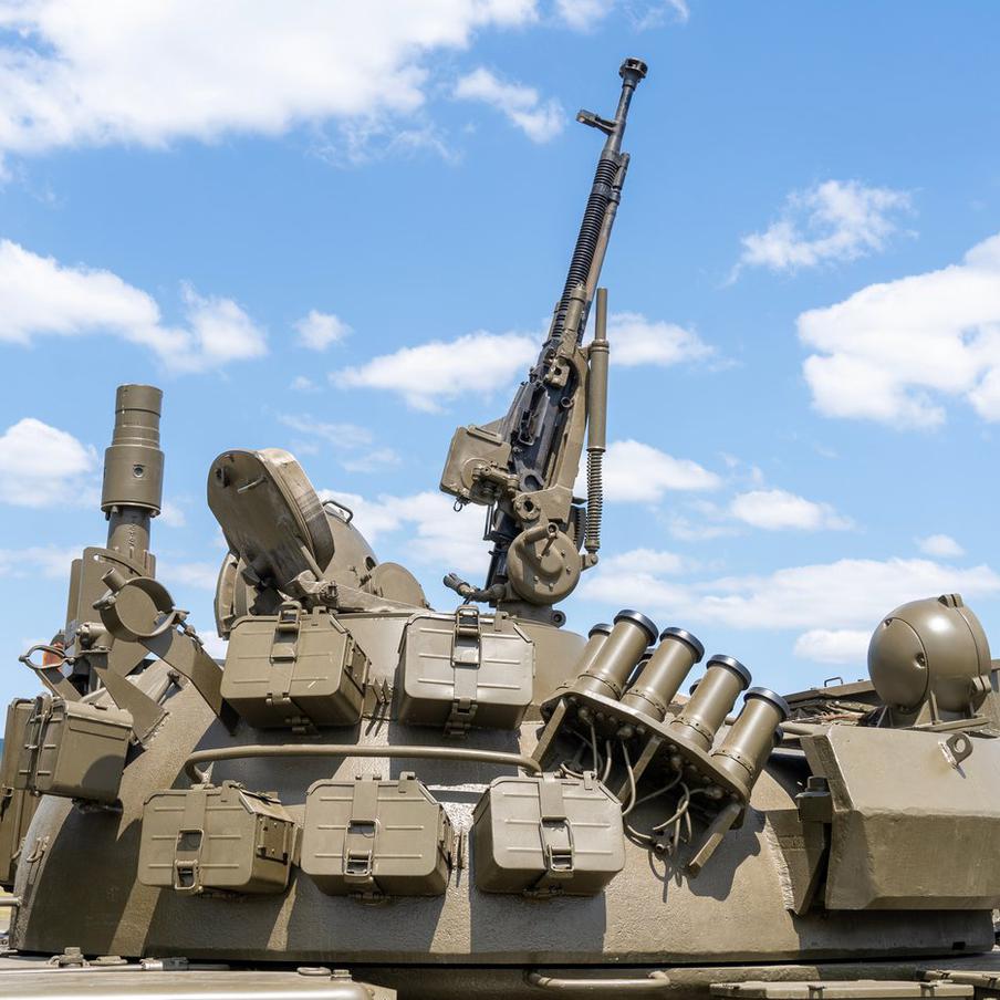 Российские войска взяли под контроль два села в ДНР и Харьковской области. Согласно сообщению Министерства обороны, опубликованному в мессенджере "Макс", российские войска заняли посёлки Ильиновка и Землянки