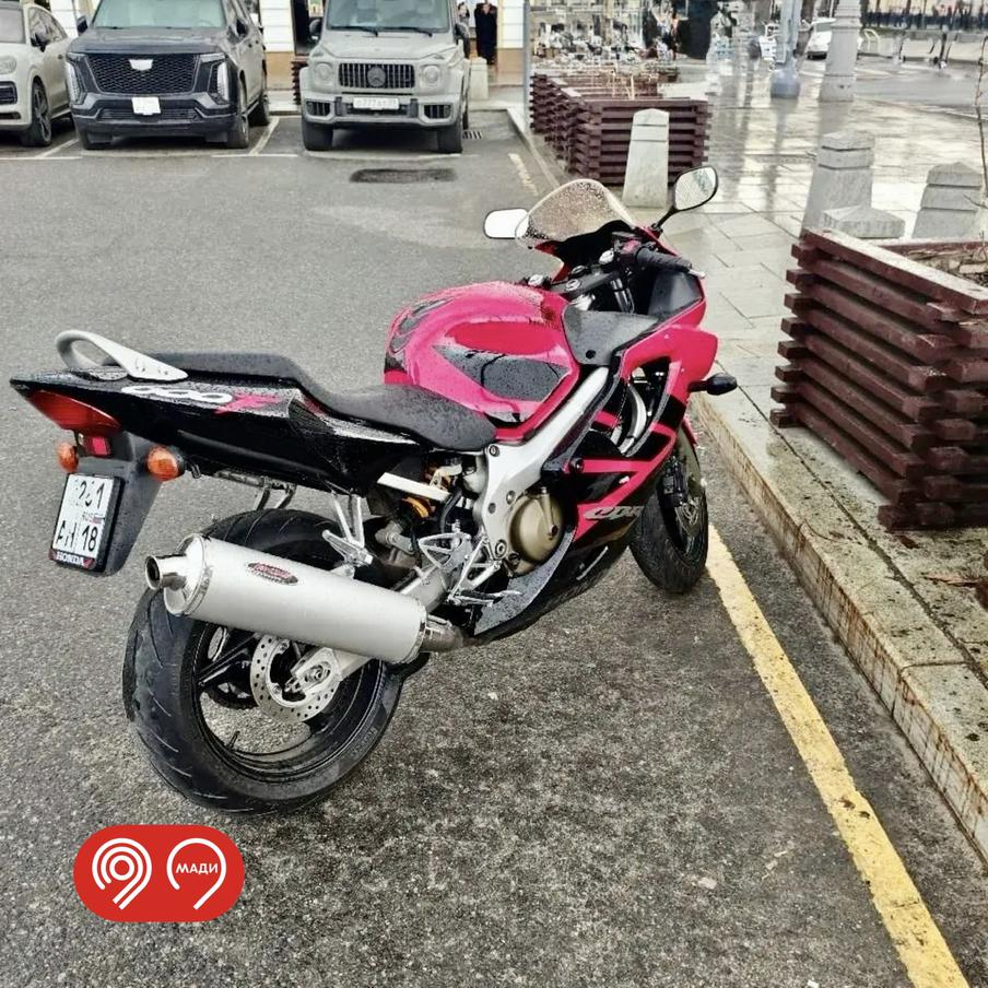 В МАДИ напомнили мотоциклистам о правилах остановки и стоянки